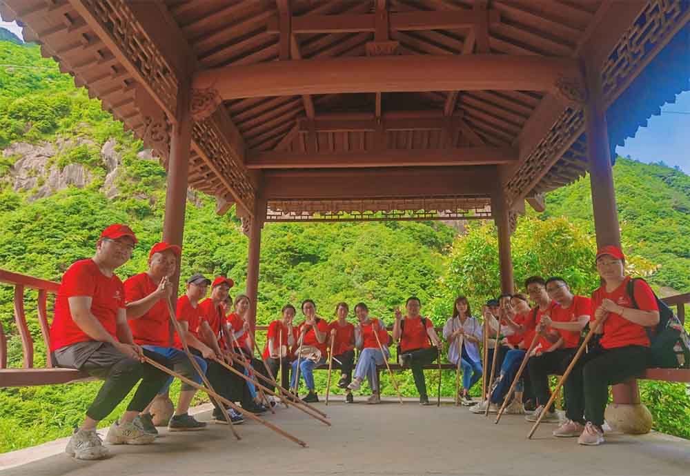 同心同行 为青春喝彩—两天一夜团建活动圆满收官